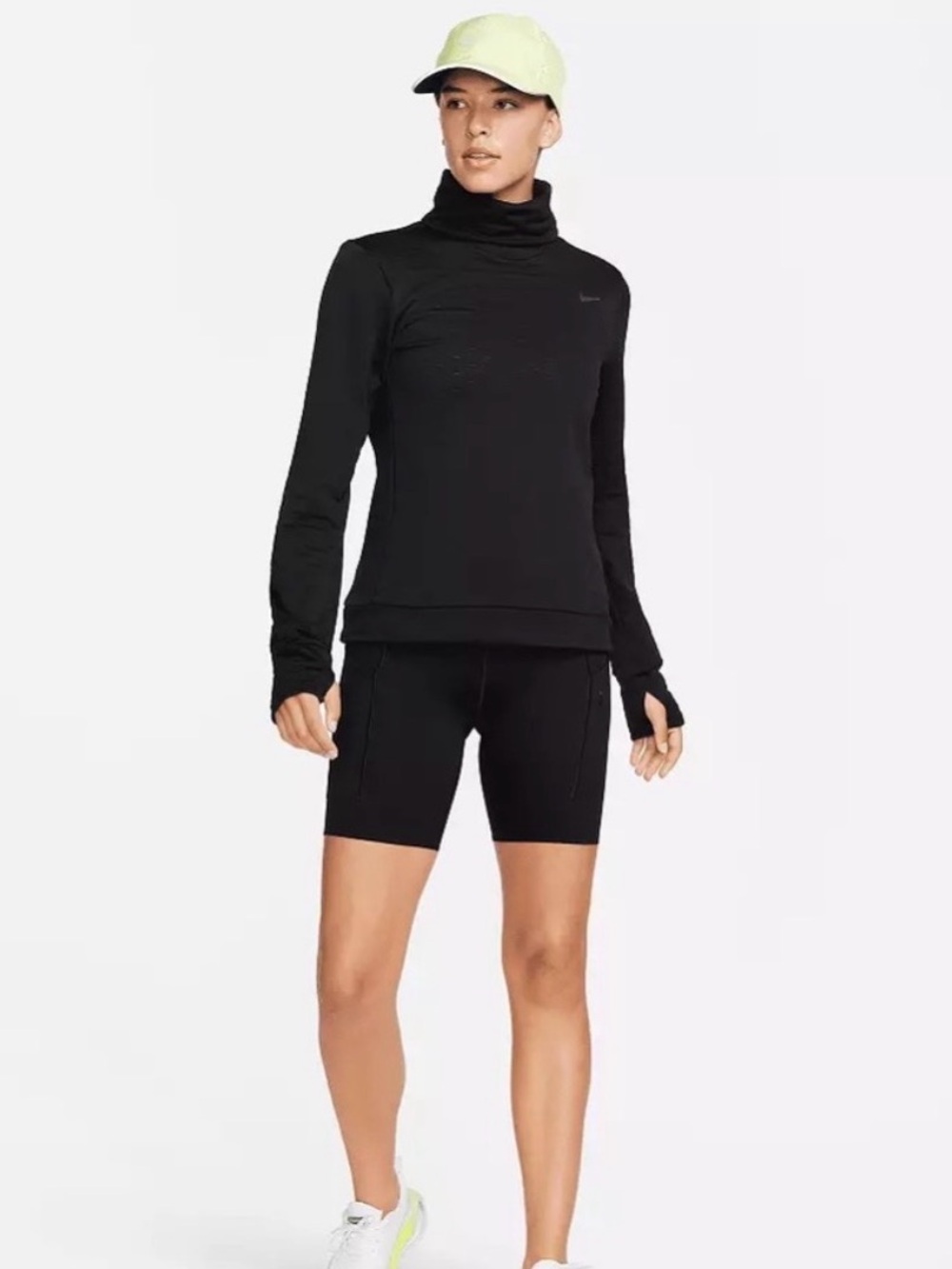 Nike Pro Women’s Hyperwarm Ruched Funnel Neck Winter Workout Top M Excellent